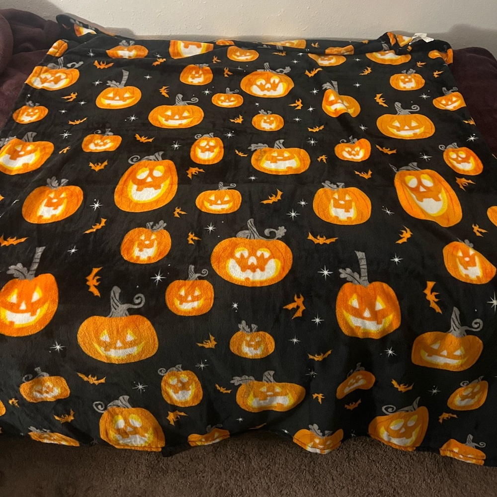 Throw from target pumpkins. Hyde and eek from 2022